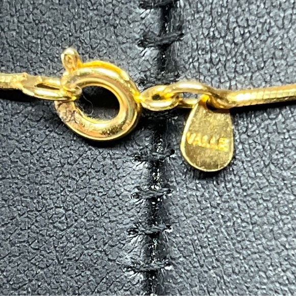 VALLE Real Sugar Maple Leaf Pendant Necklace 17" - Picture 5 of 10